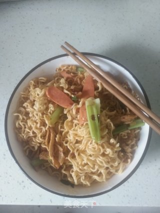 清炒泡面的做法