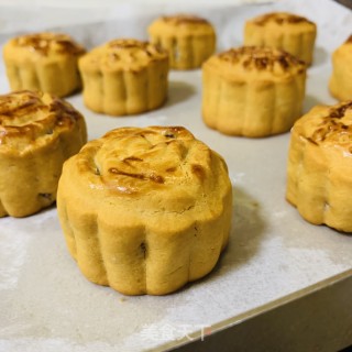 豆沙椰蓉月饼????的做法
