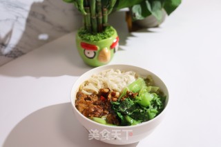微辣版鸡肉煮面的做法