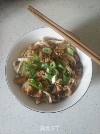 香菇肉酱打卤面的做法