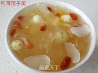 银耳莲子羹的做法