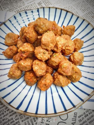 炸猪肉莲藕丸子的做法