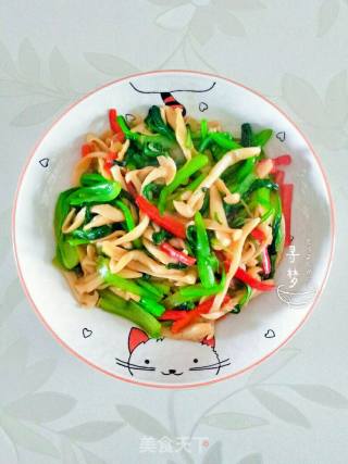 白玉菇炒菜心的做法