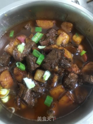 炖牛腩的做法