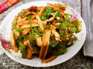 青椒香干的做法