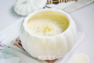雪耳椰汁牛奶羹的做法