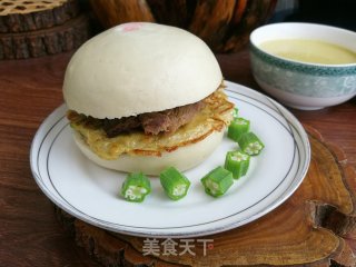 中式汉堡（鸭蛋牛肉秋葵馒头）的做法
