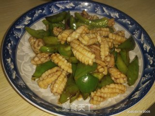 鱿鱼炒青椒的做法