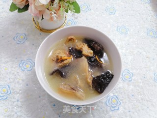 虫草花炖鸽子汤的做法