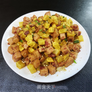 孜然火腿猪肉土豆丁的做法
