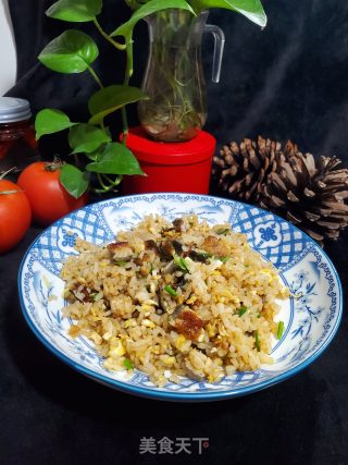 鳗鱼蛋炒饭的做法