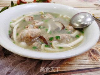 排骨菌菇汤的做法