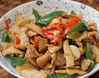 杏鲍菇炒肉的做法