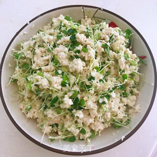 香椿苗拌豆腐的做法