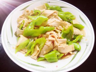 尖椒干豆腐的做法