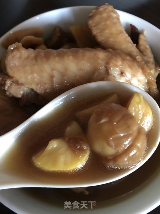 板栗药膳鸡的做法