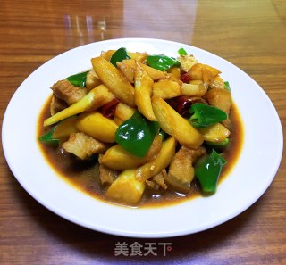 五花肉烧茭白的做法