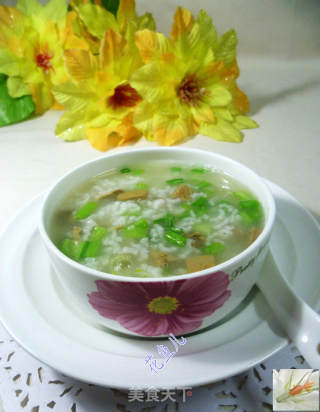 香芹鸭肝大米粥的做法
