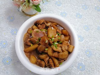 萝卜烧肉的做法