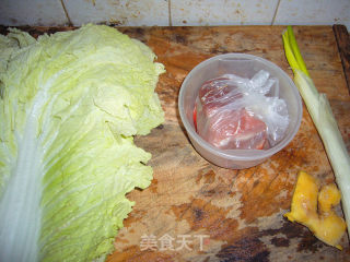 菜包肉的做法步骤：1