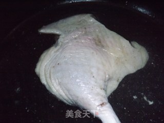 鸭腿炖土豆的做法步骤：1