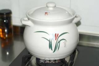 滋补巴戟杜仲猪骨汤的做法步骤：6