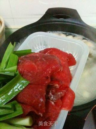 菌菇牛肉粉的做法步骤：6