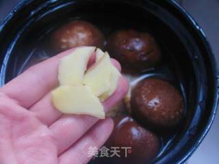 砂锅西洋参土鸡汤的做法步骤：6