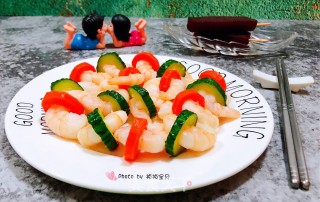 黄瓜胡萝卜炒虾仁的做法