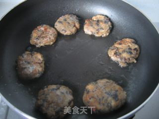 黑木耳豆面饼的做法步骤：9