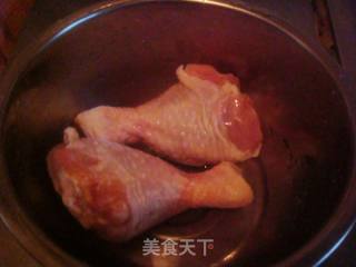 杏鲍菇炖鸡的做法步骤：1
