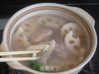 肉片黑木耳炖藕的做法步骤：4