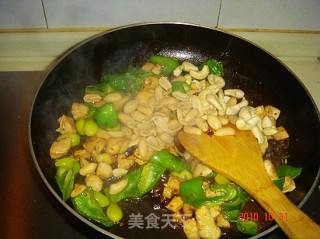 三果炒鸡丁的做法步骤：4