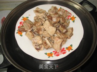 冬季美食--糖醋小排的做法步骤：2
