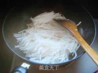 萝卜虾仁的做法步骤：5