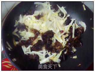白菜炒木耳的做法步骤：9