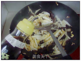 白菜炒木耳的做法步骤：11
