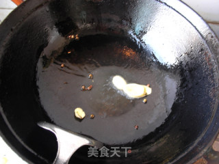 鲫鱼汤的做法步骤：2