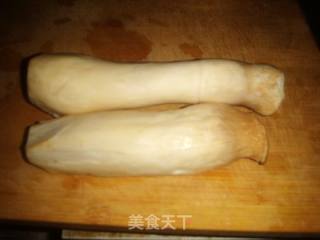 杏鲍菇炒鸡蛋的做法步骤：1