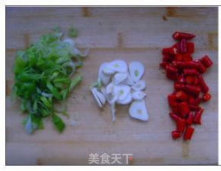 辣炒鱿鱼须的做法步骤：3