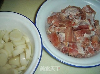 仔排炒年糕的做法步骤：1
