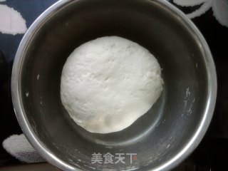 韭菜水饺的做法步骤：1