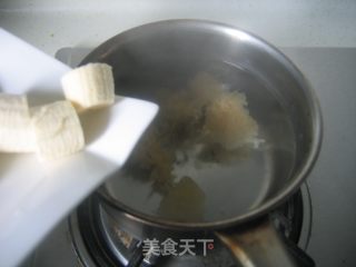 香蕉银耳羹的做法步骤：4