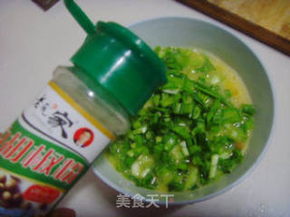 韭菜鸡蛋饼的做法步骤：3