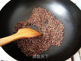自制花椒面的做法步骤：3