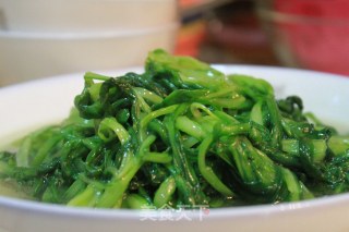 蒜炒茼蒿的做法步骤：3