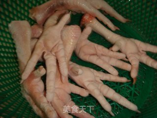 凤爪冻的做法步骤：1