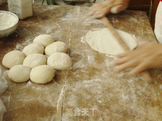 烙韭菜饼的做法步骤：7