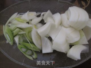 鲜蔬海鲜炒面的做法步骤：1