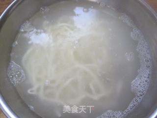 鲜蔬海鲜炒面的做法步骤：4